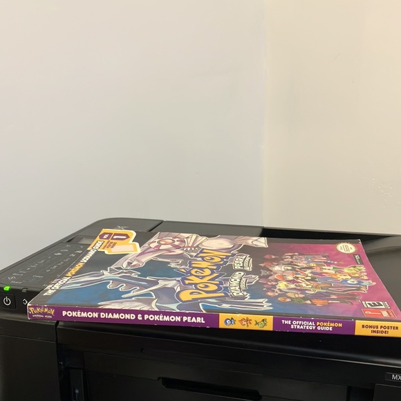 Pokémon Official Scenario Guide Volume 1 - Picture 4 of 9